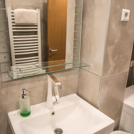 Kirsche - 85 Sqm - Free Parking Lägenhet Sarajevo