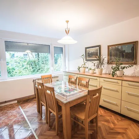 Kirsche - 85 Sqm - Free Parking Lägenhet Sarajevo